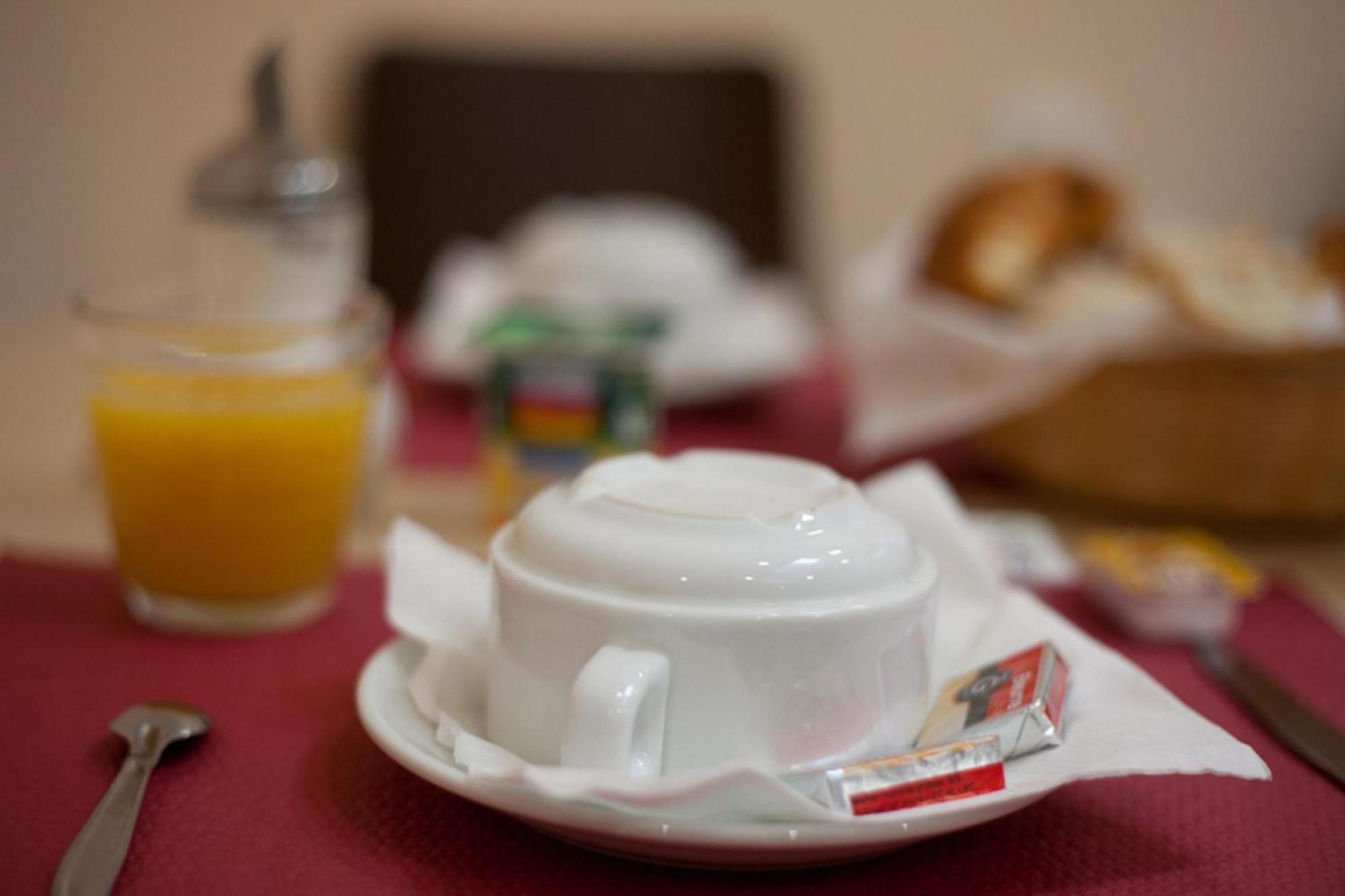 Hotel De Londres Lille Zewnętrze zdjęcie